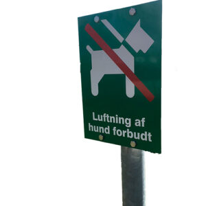 Luftning af hund forbudt